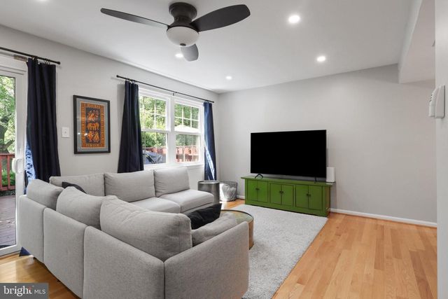 2802 HYSON LN, Falls Church, VA 22043