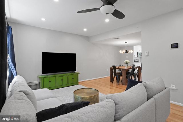 2802 HYSON LN, Falls Church, VA 22043