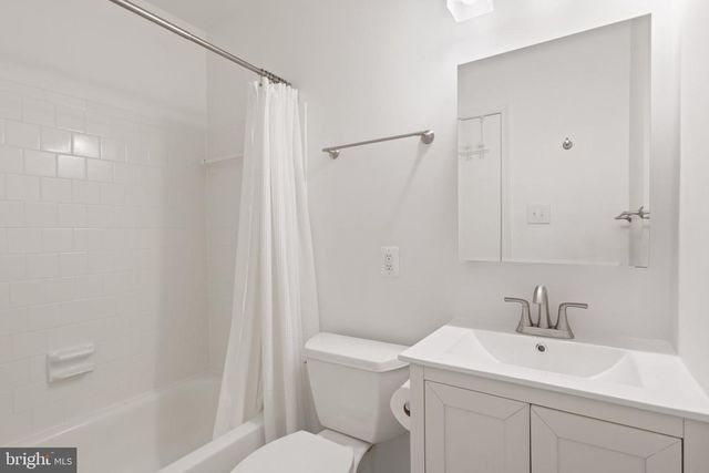 2802 HYSON LN, Falls Church, VA 22043