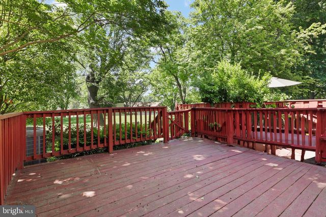 2802 HYSON LN, Falls Church, VA 22043