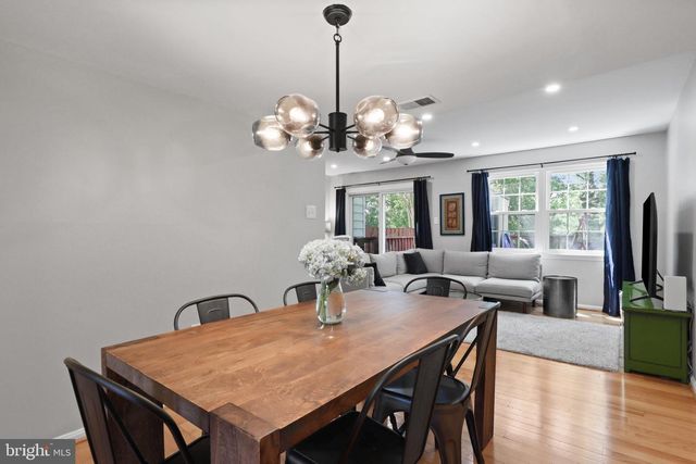 2802 HYSON LN, Falls Church, VA 22043