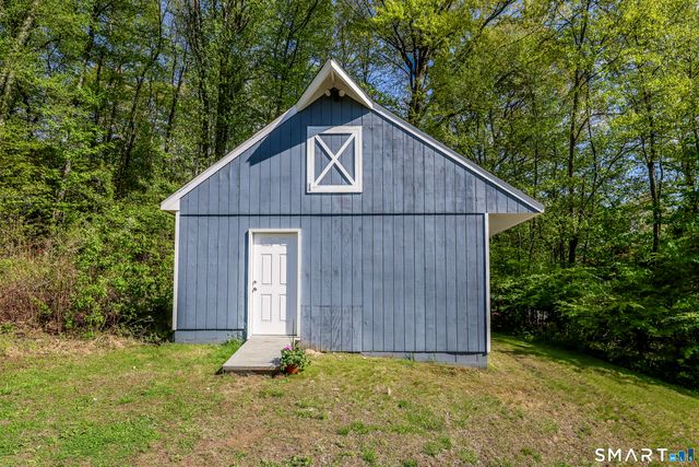 152 State Route 37, New Fairfield, CT 06812