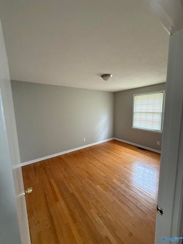 3205 Lewisburg Drive, Huntsville, AL 35810