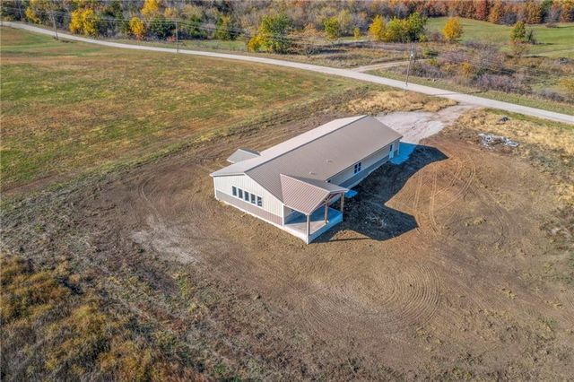 1086 SW 75 th Road, Holden, MO 64040