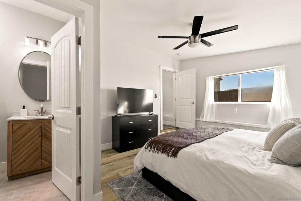 Image 15 of property listing at 1412 Frankfort St, San Diego, CA 92110