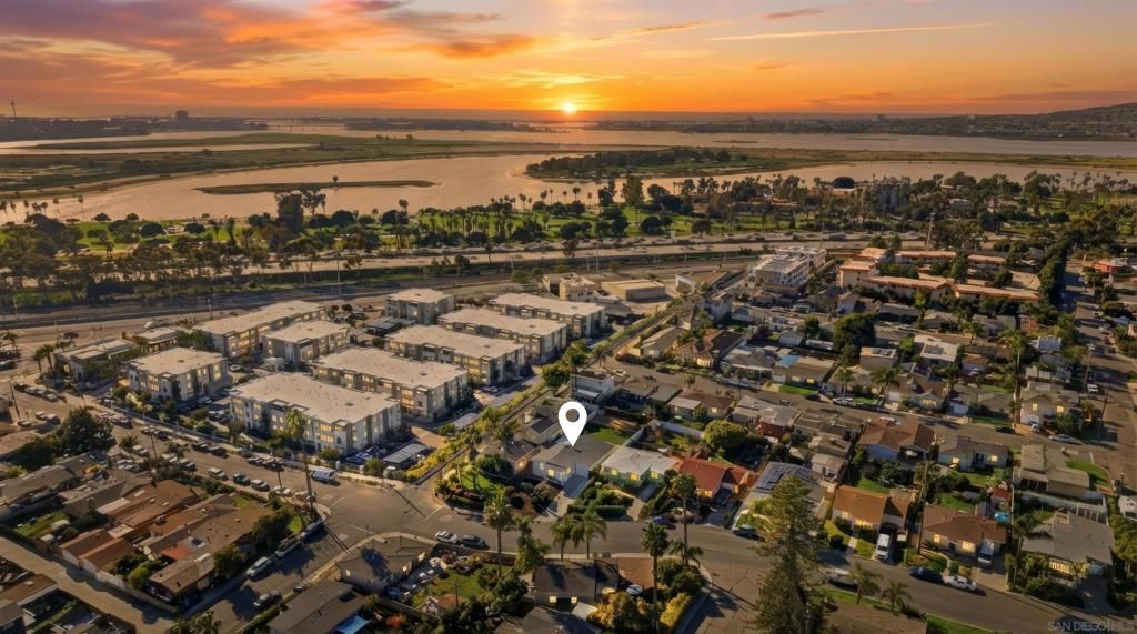 Image 2 of property listing at 1412 Frankfort St, San Diego, CA 92110