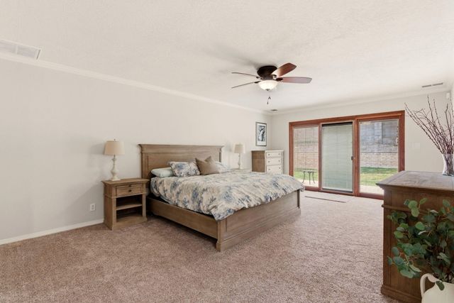 5700 Royal Oak Drive NE, Albuquerque, NM 87111