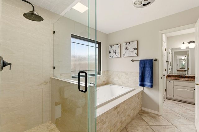 5700 Royal Oak Drive NE, Albuquerque, NM 87111