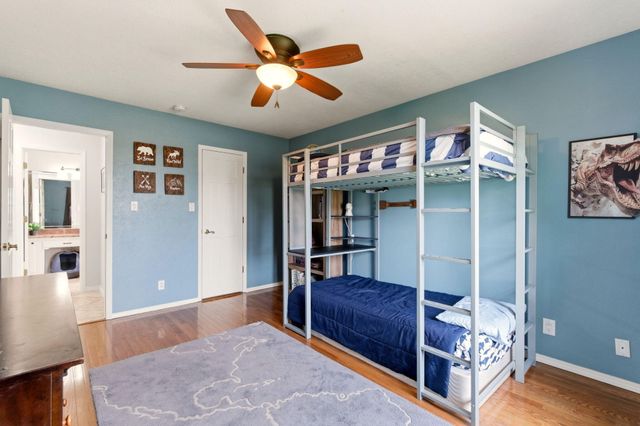 5700 Royal Oak Drive NE, Albuquerque, NM 87111