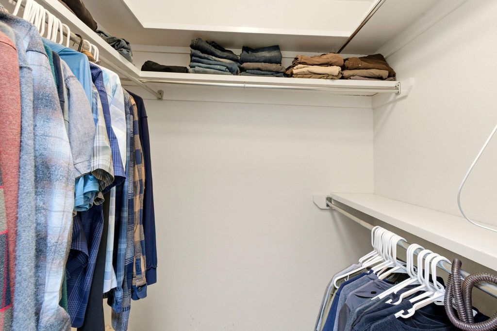 Image 53 of property listing at 5700 Royal Oak Drive NE, Albuquerque, NM 87111