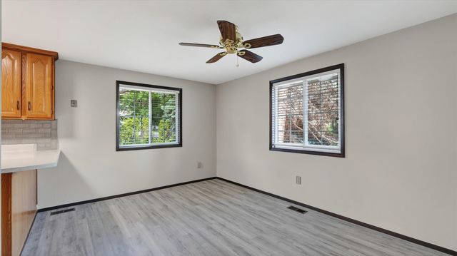 608 W Regina Ave, Spokane, WA 99218