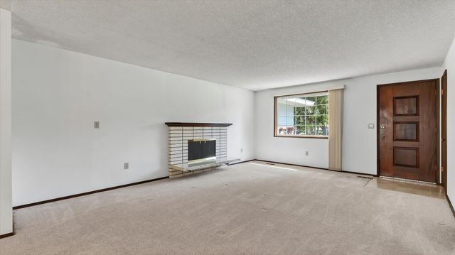 608 W Regina Ave, Spokane, WA 99218