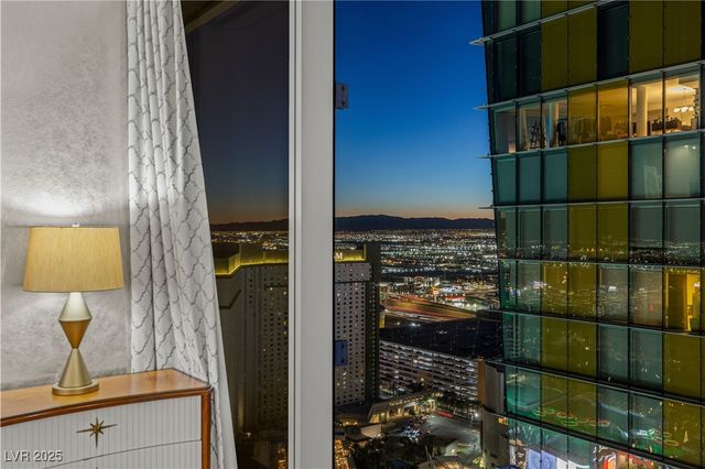 3722 Las Vegas Boulevard 3207, Las Vegas, NV 89158