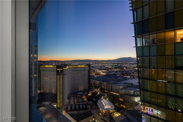 3722 Las Vegas Boulevard 3207, Las Vegas, NV 89158
