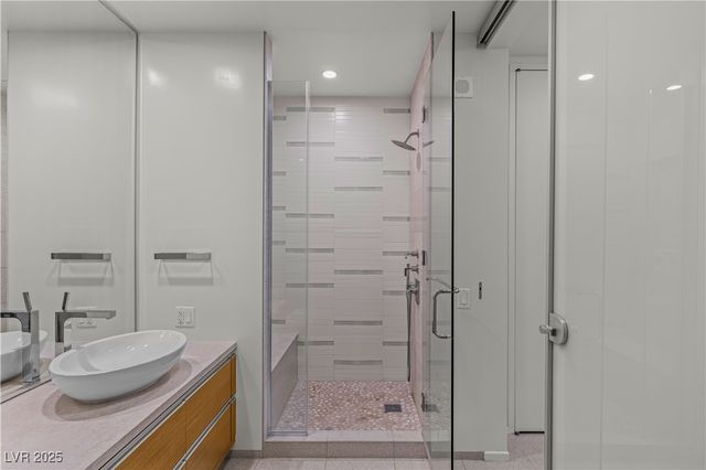 3722 Las Vegas Boulevard 3207, Las Vegas, NV 89158