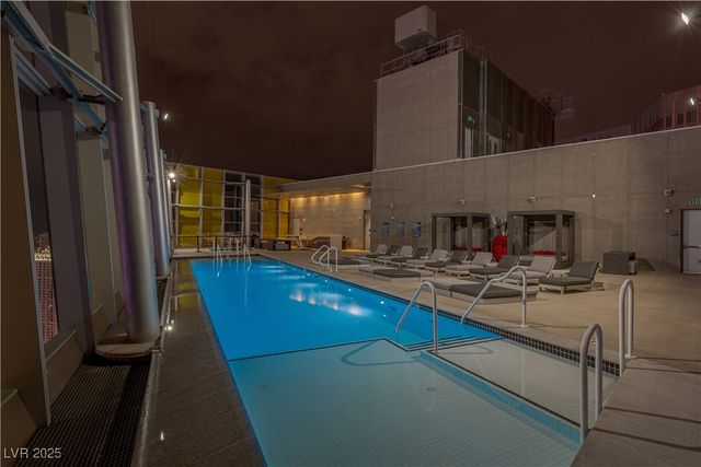 3722 Las Vegas Boulevard 3207, Las Vegas, NV 89158