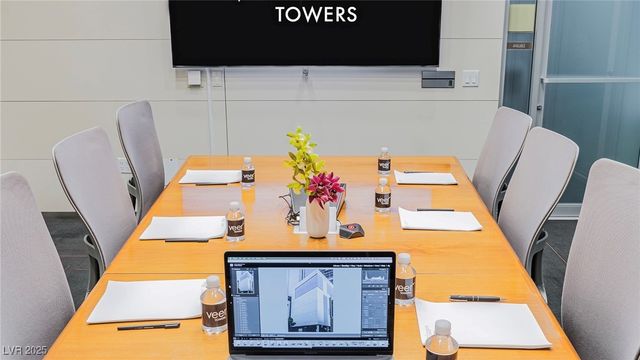 3722 Las Vegas Boulevard 3207, Las Vegas, NV 89158