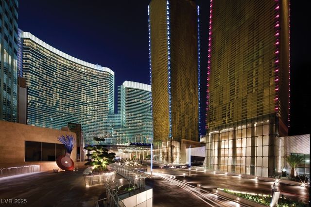 3722 Las Vegas Boulevard 3207, Las Vegas, NV 89158