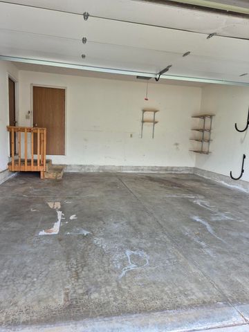 3467 S Doris Avenue, Springfield, MO 65807