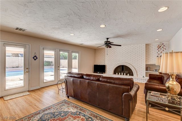 3753 Meadowcrest Drive, Las Vegas, NV 89121