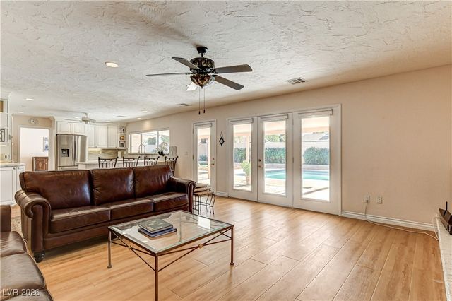 3753 Meadowcrest Drive, Las Vegas, NV 89121