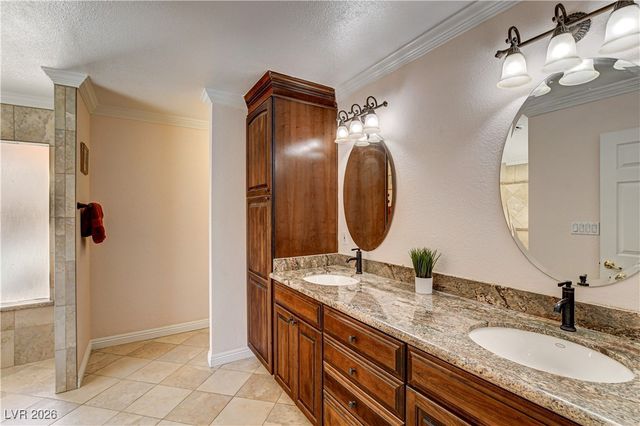 3753 Meadowcrest Drive, Las Vegas, NV 89121