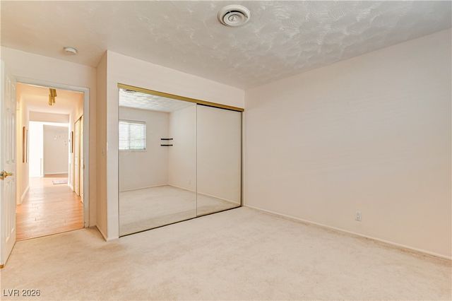 3753 Meadowcrest Drive, Las Vegas, NV 89121