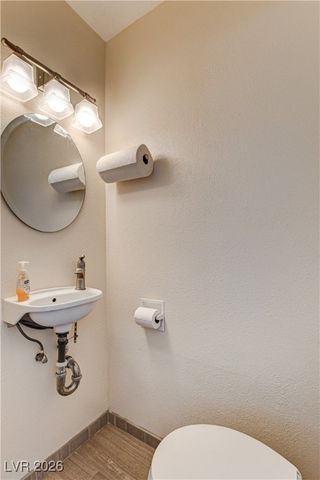 3753 Meadowcrest Drive, Las Vegas, NV 89121