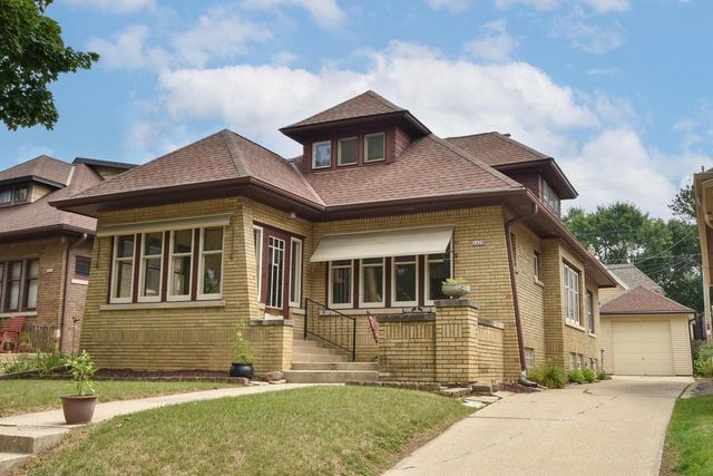 2428 N 62nd STREET, Wauwatosa, WI 53213