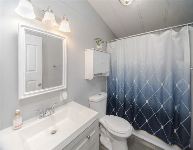 15894 35th Avenue, Clearlake, CA 95422