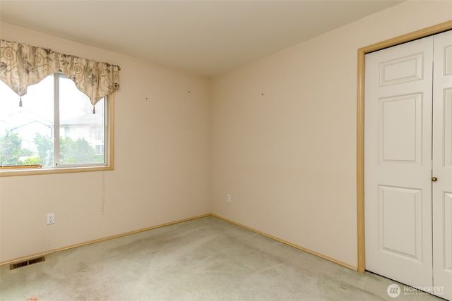 25738 215th Court SE, Maple Valley, WA 98038