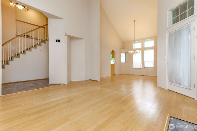 25738 215th Court SE, Maple Valley, WA 98038