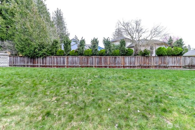 25738 215th Court SE, Maple Valley, WA 98038
