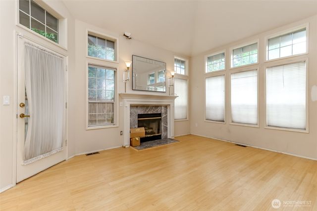 25738 215th Court SE, Maple Valley, WA 98038