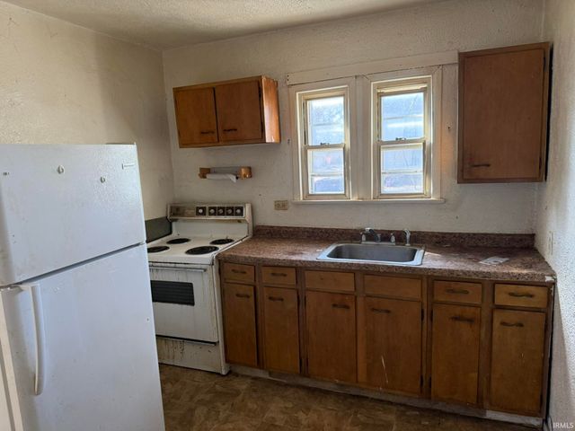 2117 Eckart Street, Fort Wayne, IN 46806