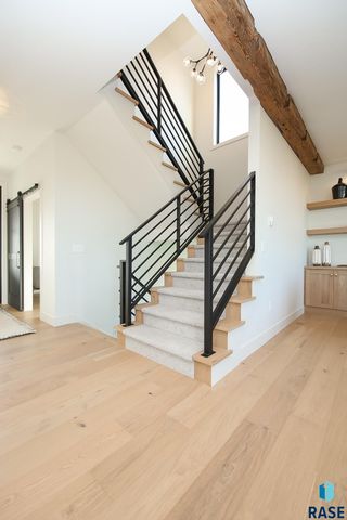 2408 S Galena Ct Court, Sioux Falls, SD 57110