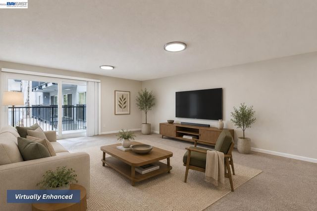 960 Shorepoint Ct 120, Alameda, CA 94501