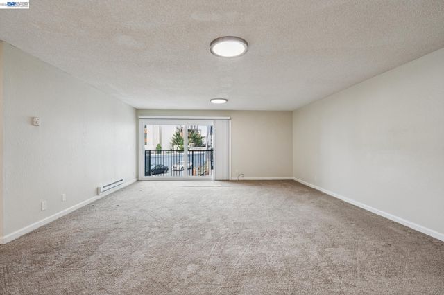 960 Shorepoint Ct 120, Alameda, CA 94501