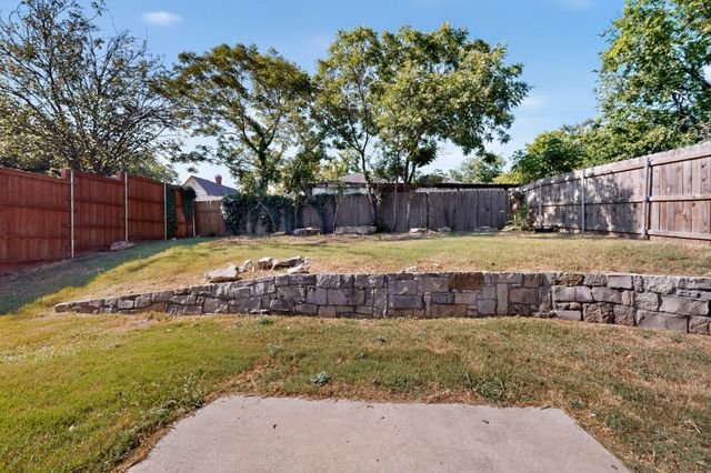 4858 Nuevo Laredo, Dallas, TX 75236