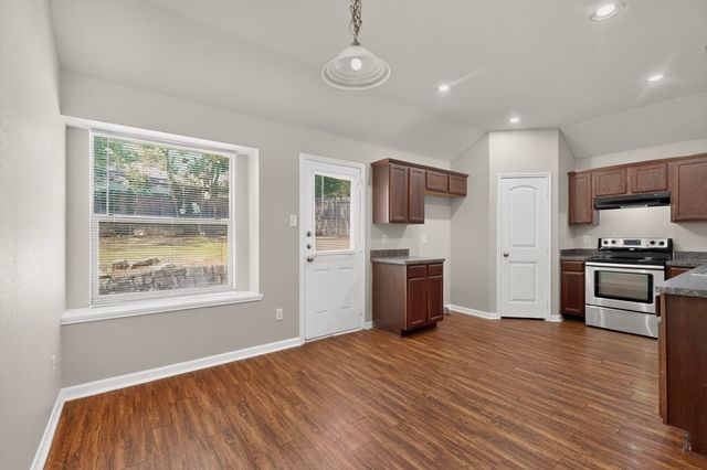 4858 Nuevo Laredo, Dallas, TX 75236