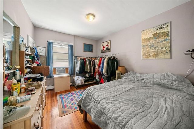2 Louisburg Place, Providence, RI 02909