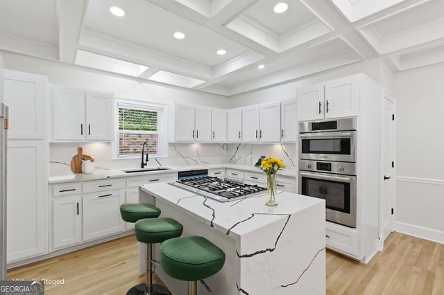 7170 Riverside Drive, Sandy Springs, GA 30328