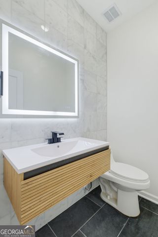 7170 Riverside Drive, Sandy Springs, GA 30328