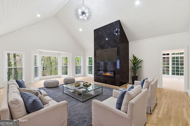 7170 Riverside Drive, Sandy Springs, GA 30328