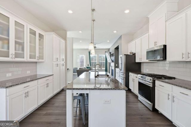 3317 Park Pointe Circle, Scottdale, GA 30079