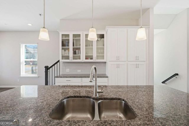 3317 Park Pointe Circle, Scottdale, GA 30079