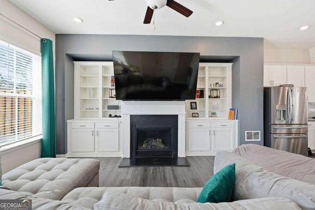 3317 Park Pointe Circle, Scottdale, GA 30079