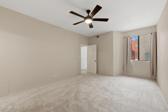 7211 Cozycroft Avenue 23, Sherman Oaks, CA 91403