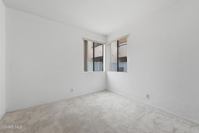 7211 Cozycroft Avenue 23, Sherman Oaks, CA 91403