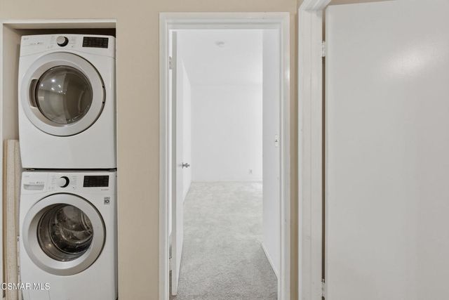 7211 Cozycroft Avenue 23, Sherman Oaks, CA 91403